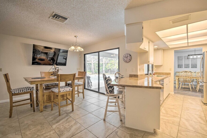 Building Photo - 6 Shumard Ct N