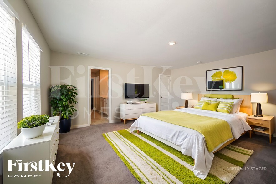 Building Photo - 2285 S Bingham Pl