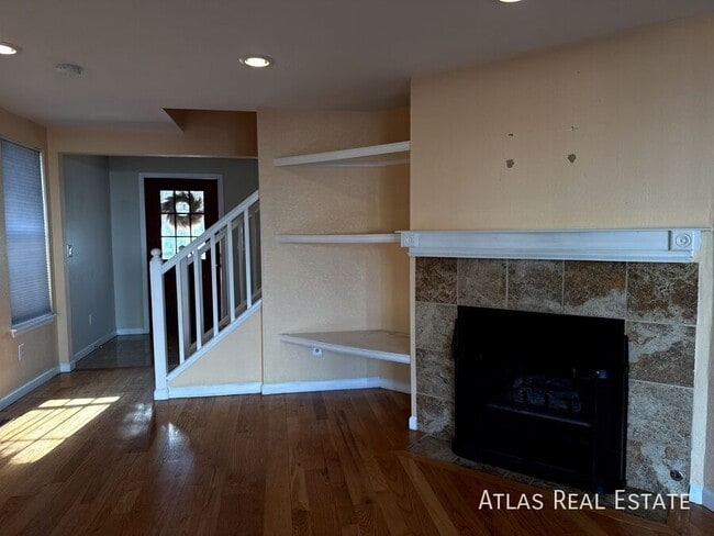 Building Photo - 8070 Decatur St