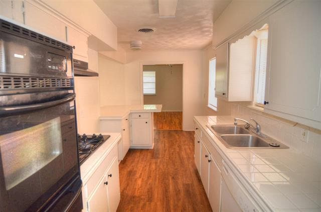 Building Photo - 2528 St Francis Ave