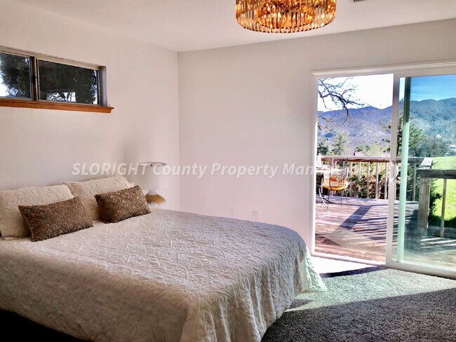 Building Photo - AVAILABLE NOW- Recently Updated Home on Lake Nacimiento - 3 Bed / 2 Bath