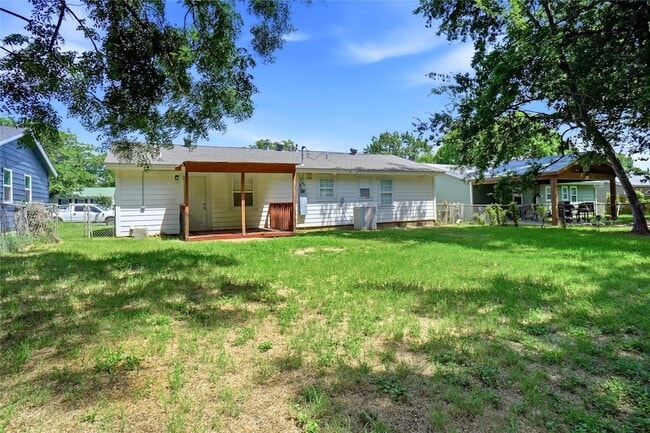 Building Photo - 1013 Irion Dr