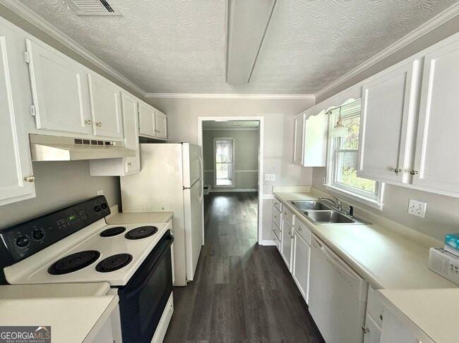 Building Photo - 2949 Governors Ct