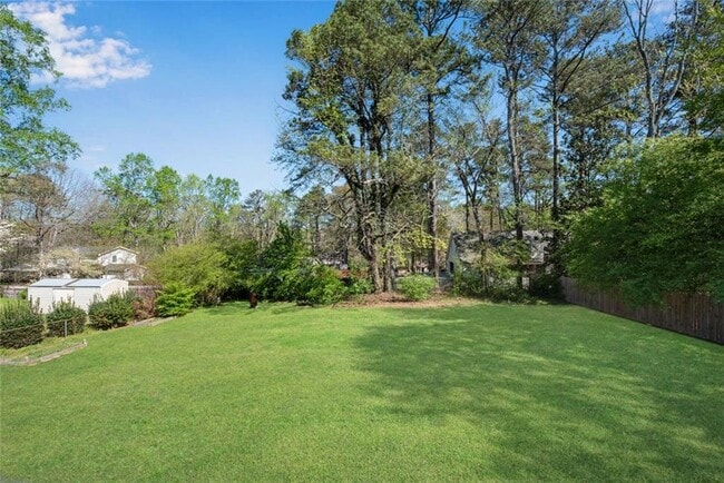 Building Photo - 3941 Forest Dr