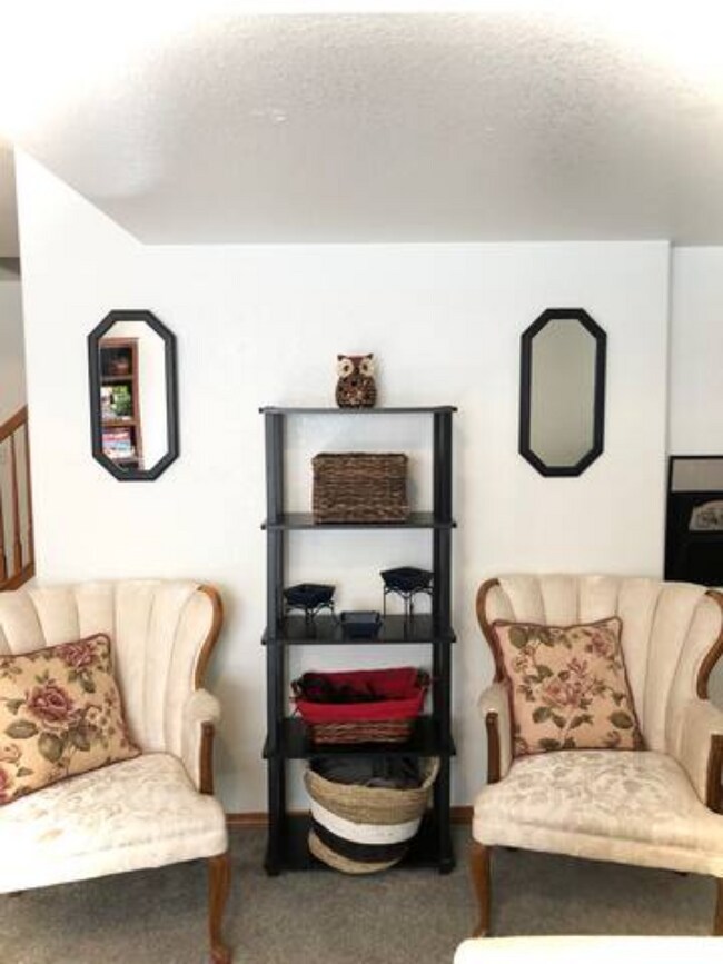 Building Photo - 5468 Plumstead Dr