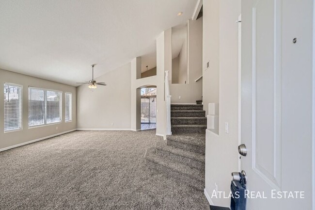 Building Photo - 7875 Constantinople Ave