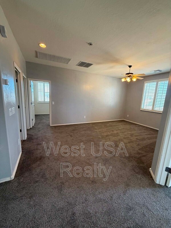 Building Photo - 20652 N Donithan Way
