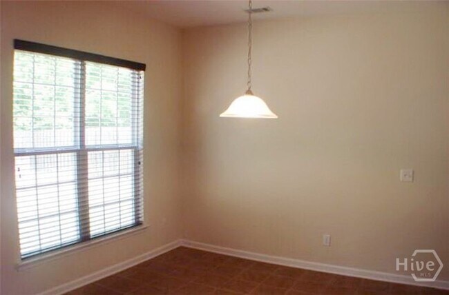 Building Photo - 216 Carlisle Way