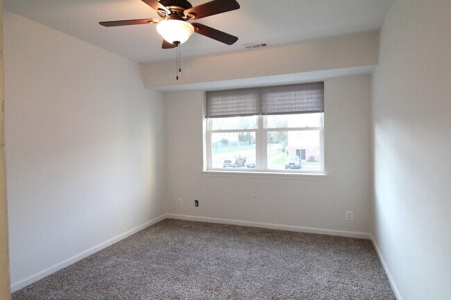 Building Photo - 102 Chesterfield Ln