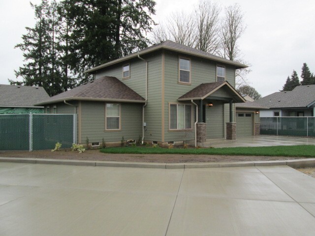 Primary Photo - 1052 53rd St