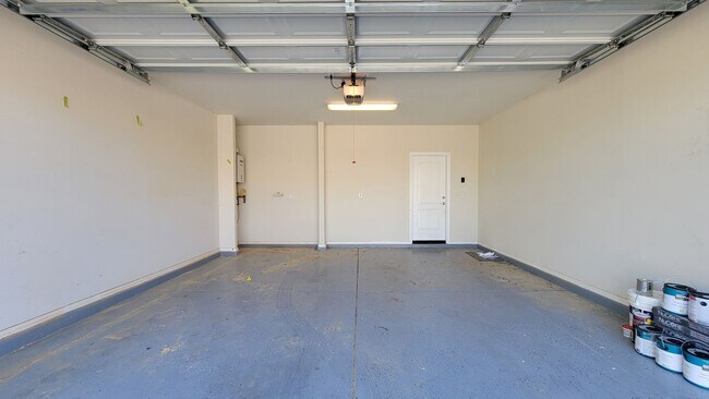 Building Photo - Closer to Goodyear than Buckeye! Gorgeous house!