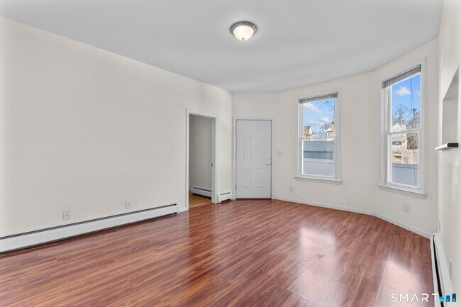 Building Photo - 83 Prospect St