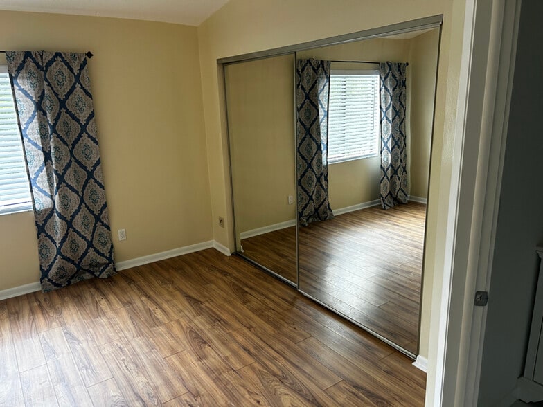 Building Photo - 3583 Whispering Oaks Ln