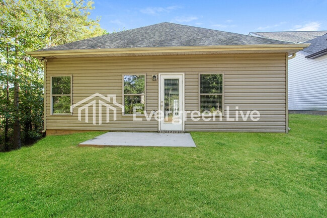 Building Photo - 177 Park Dr N