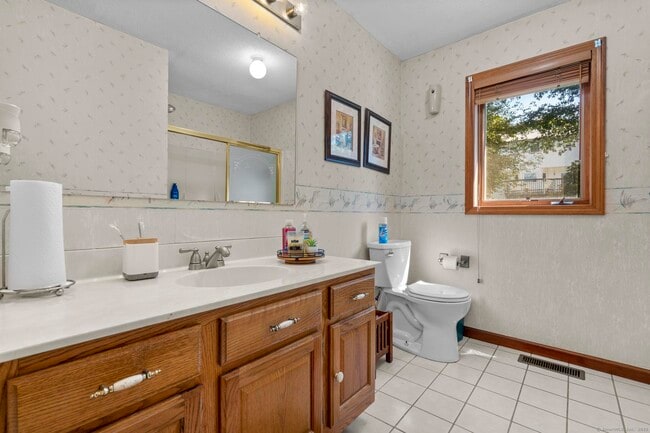 Building Photo - 33 Big Spruce Ln