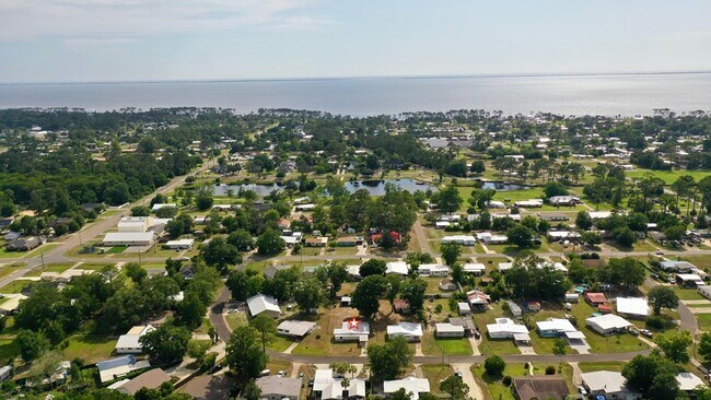 Building Photo - 118 Bellamy Cir