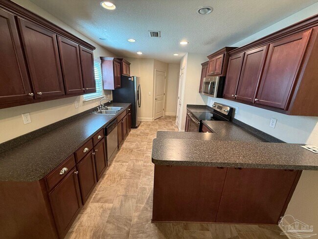 Building Photo - 3890 Weatherstone Cir
