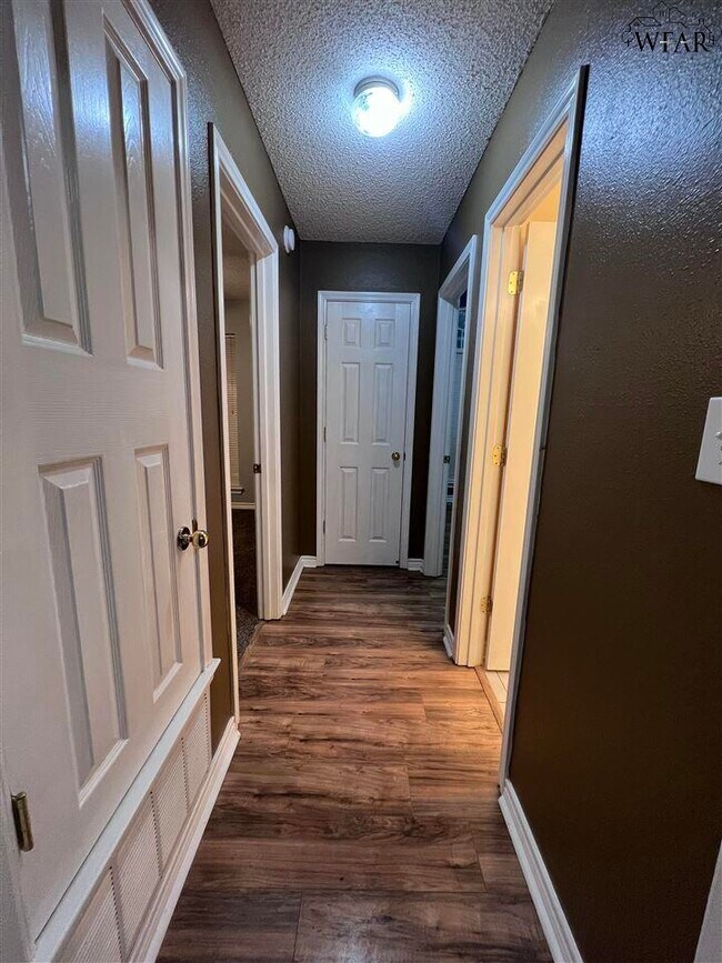 Building Photo - 6031 Van Dorn Dr