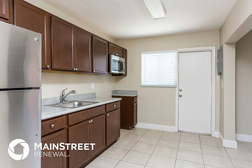 Building Photo - 410 NW 51st Ct