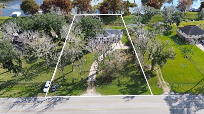 Building Photo - 29927 County Rd 25