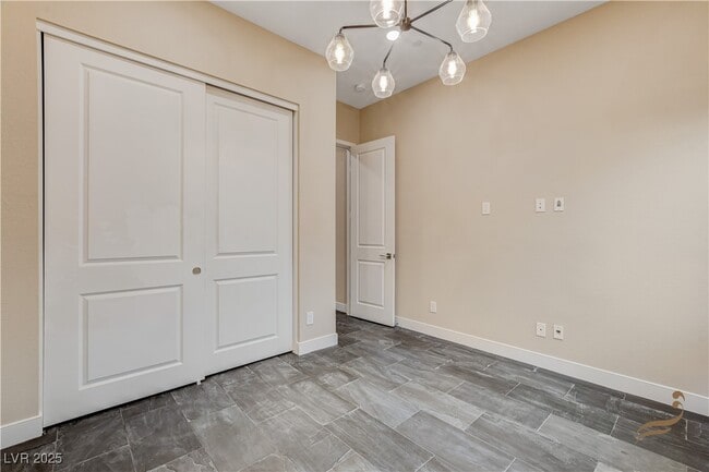 Building Photo - 11837 Grassy Pln Ave