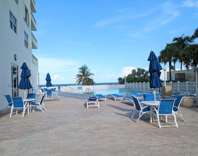 Building Photo - 4250 Galt Ocean Dr