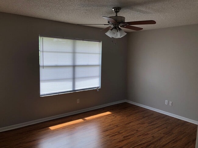 Building Photo - 5145 Breckenridge Pl