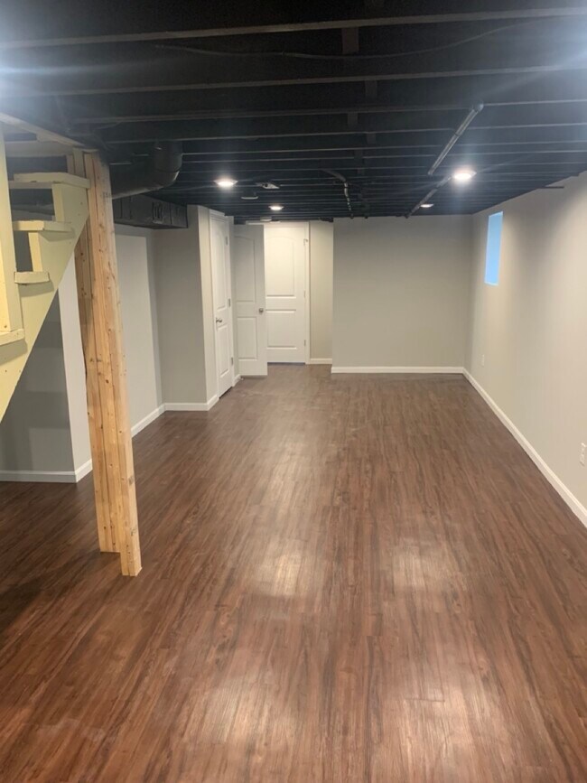 Building Photo - 920 Keswick Blvd