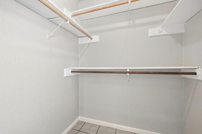 Building Photo - 2514 Howellwood Wy