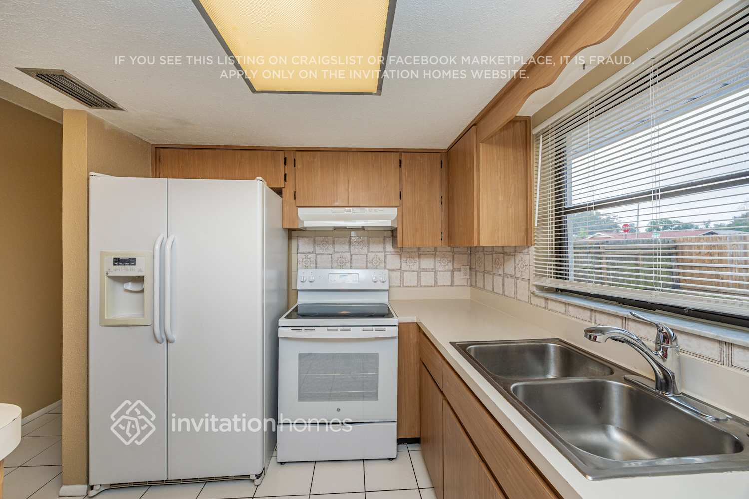 Building Photo - 7023 Bramblewood Dr