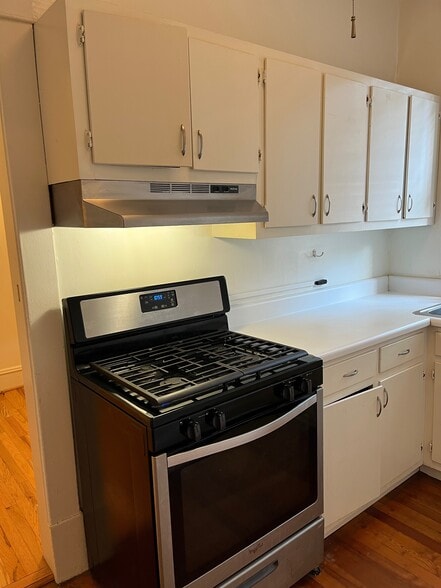 Building Photo - 1168 Orme Cir NE