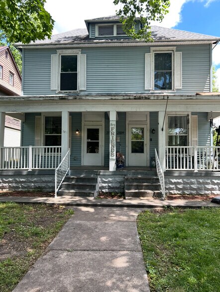 Primary Photo - 2109 N 10th St