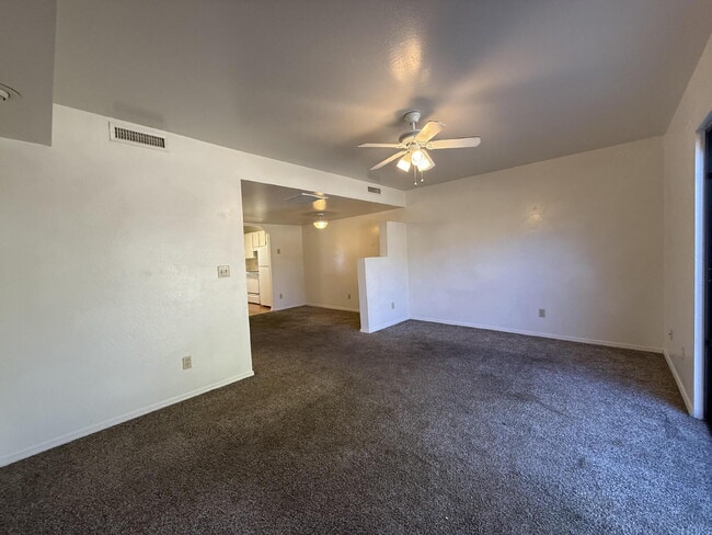Building Photo - 2 bed 2 bath Prescott Valley