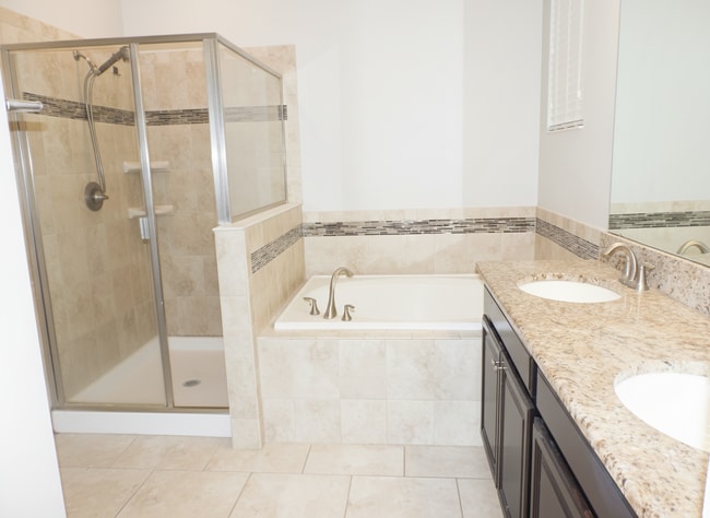 Building Photo - Shuchen Peng