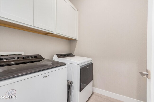 Building Photo - 1882 N 140th Dr