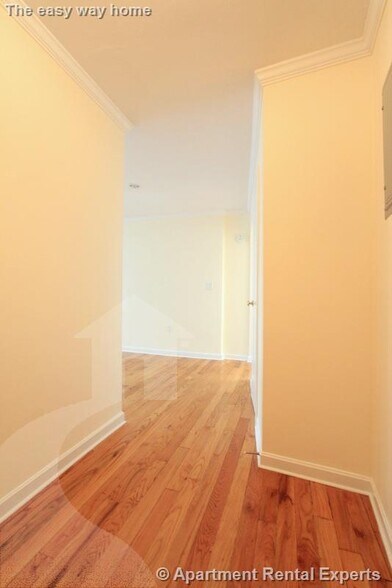 Building Photo - 60 Brattle St