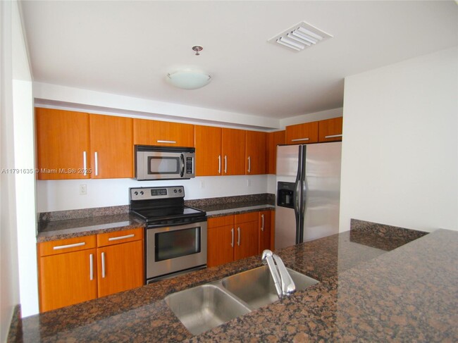 Building Photo - 6362 Collins Ave