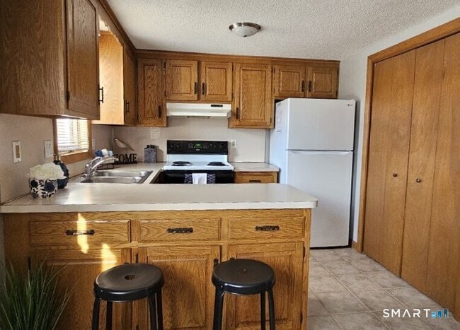 Building Photo - 482 East St