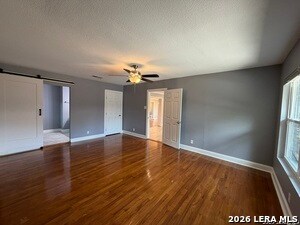 Building Photo - 2555 W Kings Hwy