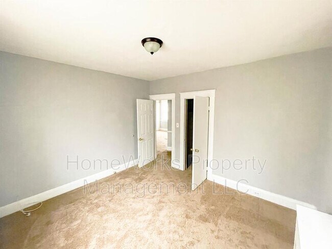 Building Photo - 7712 Old Harford Rd