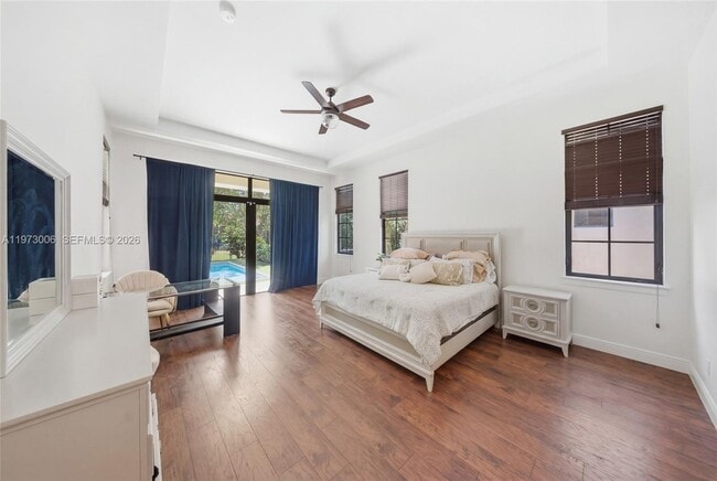 Building Photo - 9564 Exbury Ct