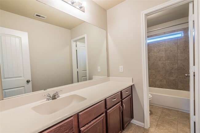 Building Photo - 24726 Colonial Elm Dr