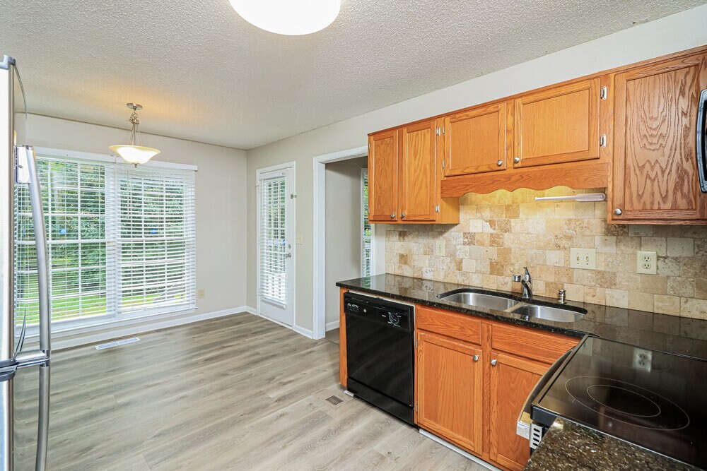 Building Photo - 5039 Mickleton Way