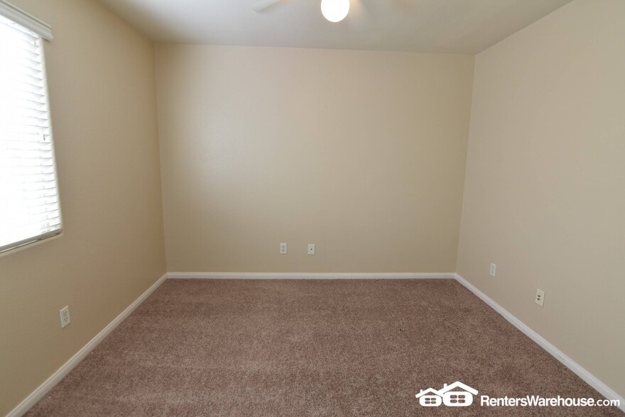Building Photo - 3615 Villa De Paz Ct