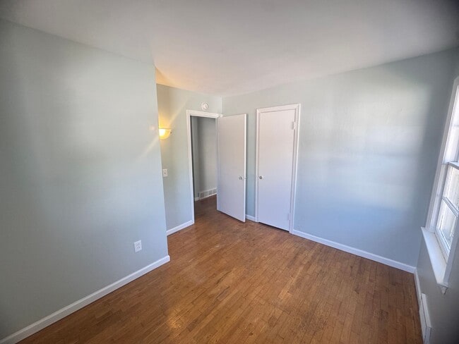 Building Photo - 3 Bedroom home on the NW side of Grand Rapids