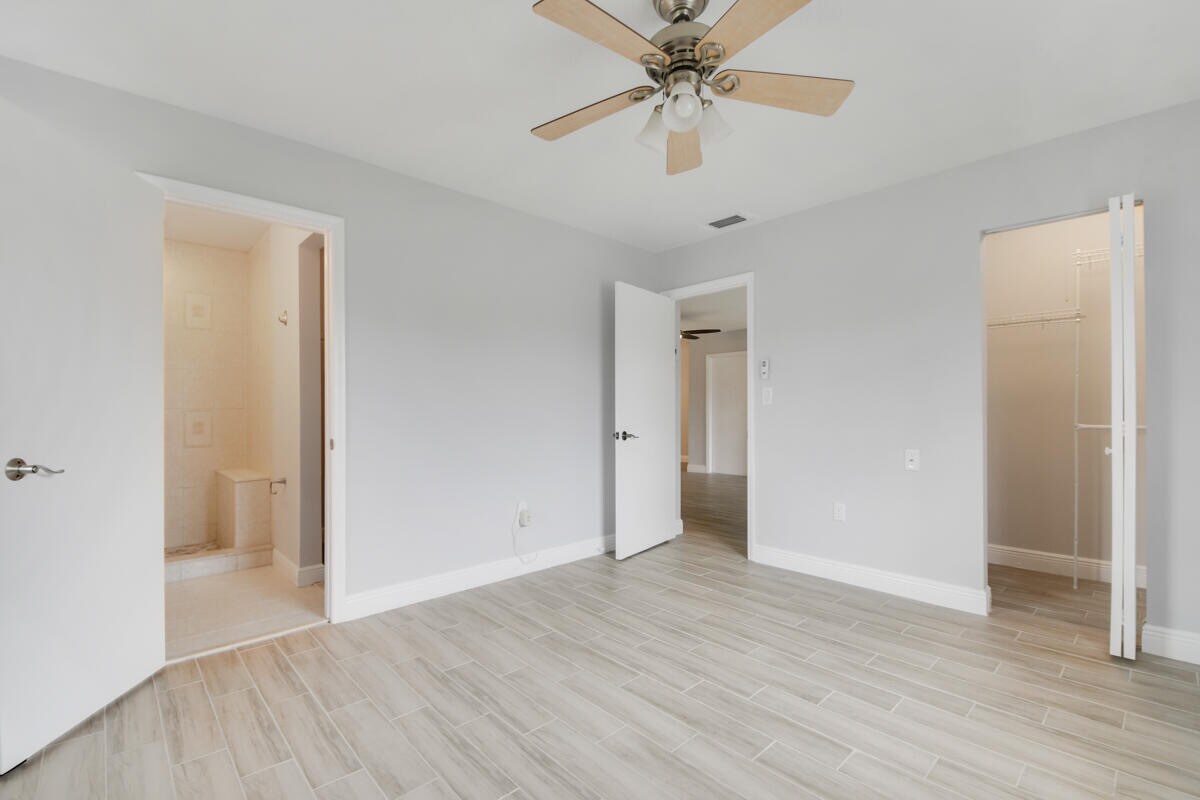 Building Photo - 12030 Alt A1a