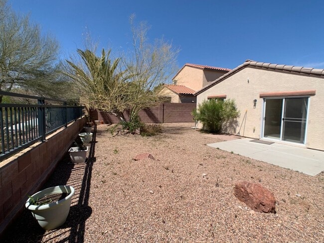Building Photo - Single Story 2 bedroom 2 bath Home in Summ...