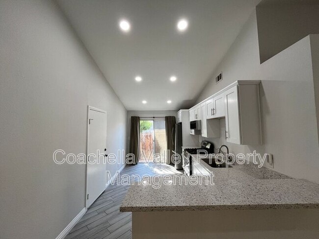 Building Photo - 81812 Tecoma Ave