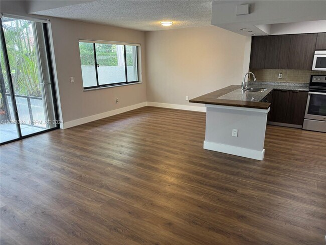 Building Photo - 11749 Terra Bella Blvd