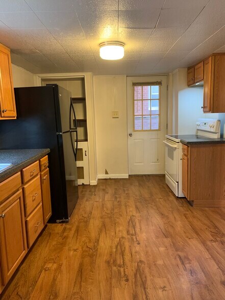 Building Photo - 514 4th St